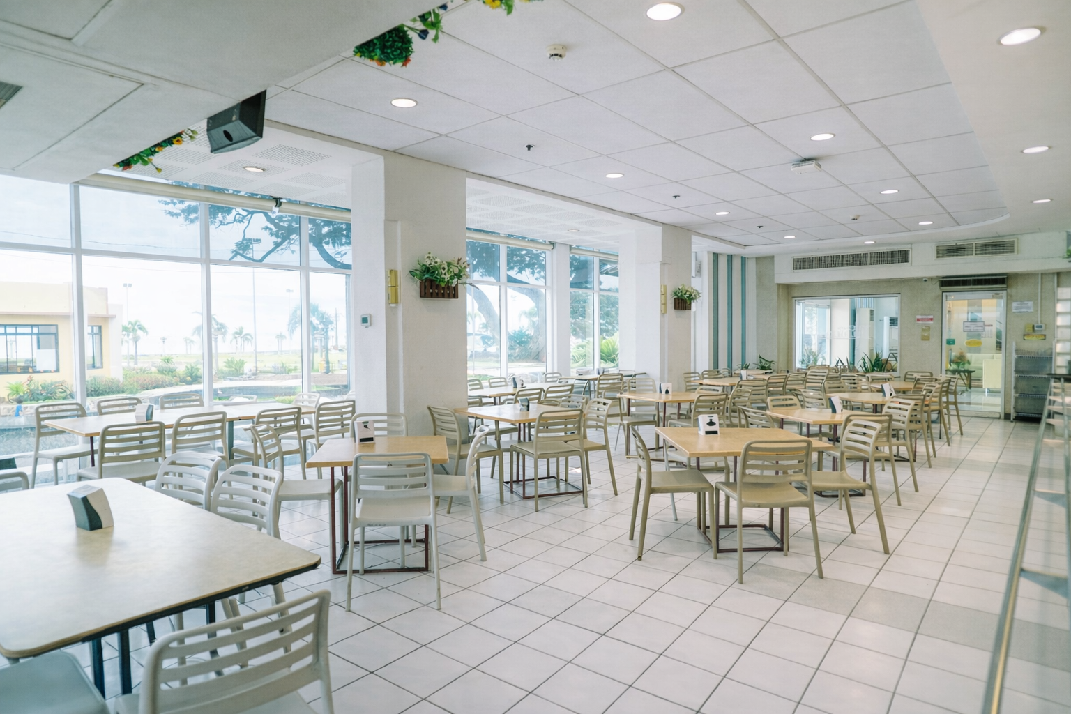 Cafe 1